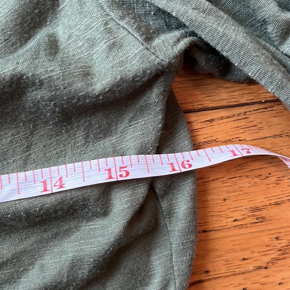 Twist keyhole shirt - Picture 4 of 6